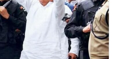 Screenshot 2025 12 03 17 33 39 63 a23b203fd3aafc6dcb84e438dda678b6 भारत में कोई सही माने लोह पुरुष जन्म लिया वह लालू प्रसाद यादव