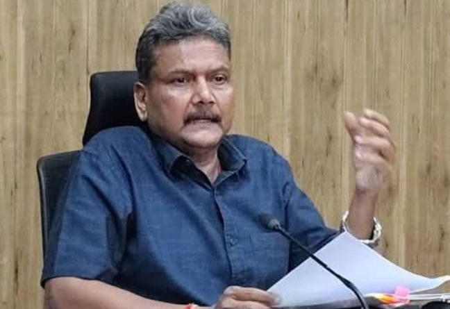 शिक्षकों की हाजिरी में पकड़ी गयी जालस,बिना स्कूल गये ही दर्ज हो रही हाजिरी : मंत्री 1 Screenshot 2025 12 16 11 01 44 85 a23b203fd3aafc6dcb84e438dda678b6 शिक्षकों की हाजिरी में पकड़ी गयी जालस,बिना स्कूल गये ही दर्ज हो रही हाजिरी : मंत्री