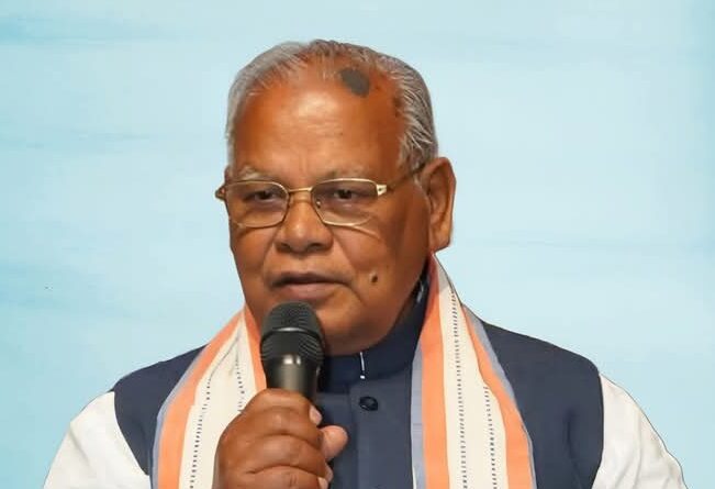 Screenshot 2025 12 21 07 42 16 05 a23b203fd3aafc6dcb84e438dda678b6 बड़े तस्कर बेखौफ, गरीब जेल में: मांझी ने शराबबंदी पर साधा निशाना, बुलडोजर की मांग