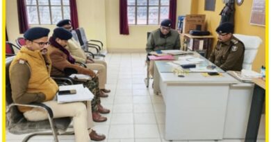 Screenshot 2026 01 04 18 36 24 53 a23b203fd3aafc6dcb84e438dda678b6 एसडीपीओ राघव दयाल के प्रकोष्ठ में मासिक क्राइम मीटिंग आयोजन