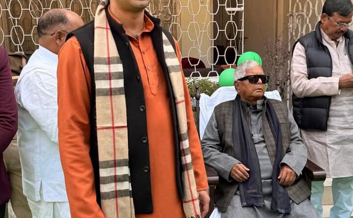 Screenshot 2026 01 14 19 14 09 55 a23b203fd3aafc6dcb84e438dda678b6 मकर संक्रांति के पावन अवसर पर  राष्ट्रीय अध्यक्ष  तेज प्रताप  द्वारा आयोजित ऐतिहासिक दही-चूड़ा भोज में