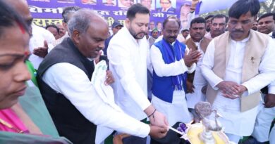 सत्ता में बैठे हुए लोग बाबा साहब के संविधान को खत्म करने की साजिश में लगे हुए हैं, हमें इसके खिलाफ सजग रहना होगा : तेजस्वी प्रसाद यादव