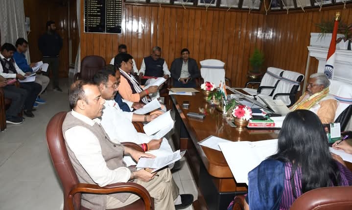 बिहार विधान सभा के  अध्यक्ष डॉ० प्रेम कुमार ने  अपने कार्यालय कक्ष में  मिथिलेश तिवारी एवं अन्य माननीय सदस्यों से प्राप्त सहकारिता विभाग से संबंधित ध्यानाकर्षण सूचना पर एक उच्च स्तरीय बैठक ।।2.  अध्यक्ष डॉ० प्रेम कुमार ने अपने कार्यालय कक्ष में  सदस्यों के लिए वीरचंद पटेल पथ स्थित नवनिर्मित आवासीय परिसर के संबंध में खेल विभाग, भवन निर्माण विभाग एवं सभा सचिवालय के वरीय अधिकारियों के साथ एक उच्च स्तरीय बैठक