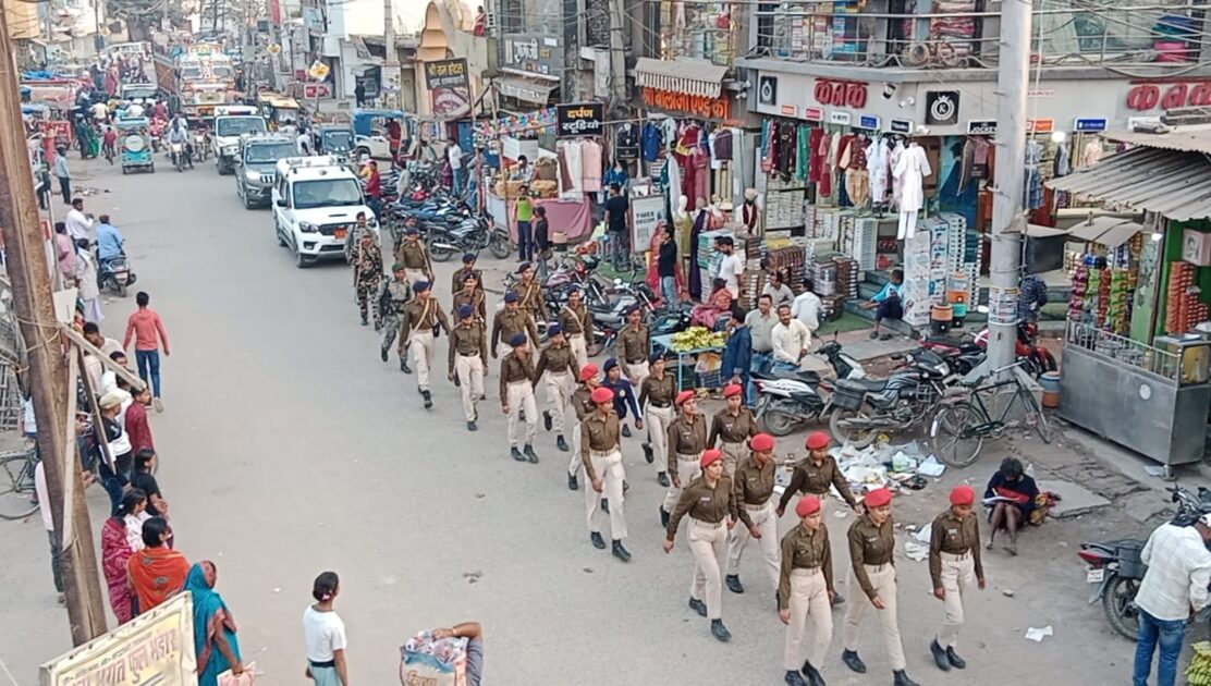 IMG 20260302 WA0010 जयनगर थाना पुलिस ने होलिका दहन पूर्व निकाली फ्लैग मार्च