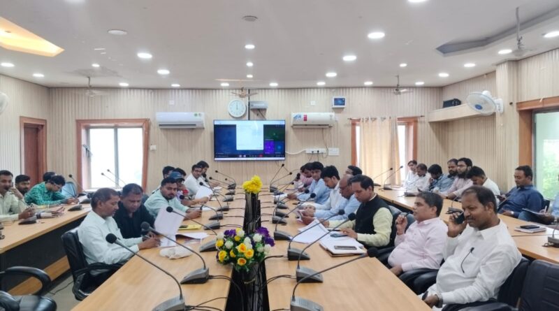 IMG 20260319 WA0020 जिले में एलपीजी गैस की आपूर्ति एवं वितरण हो रही सामान्य : D M।। 2.जनगणना-2027 की तैयारी तेज : प्रशिक्षण कोषांग की बैठक में रणनीति पर हुआ मंथन।। 3.अनुमंडल, प्रखंड एवं पंचायत स्तर पर अनुश्रवण, सतर्कता एवं निगरानी समिति की नियमित रूप से बैठक करने का निर्देश