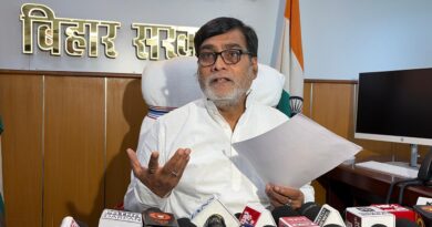 बिहार से नेपाल तक खाद की जमाखोरी पर रखी जाएगी कड़ी नजर : मंत्री।। 2.राज्य में एक अप्रैल से किसानों से सरकार खरीदेगी गेहूं : मंत्री