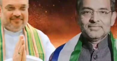 बिहार में सिर्फ 4 विधायकों वाली उनकी पार्टी में बगावत की आग पहले से ही उनकी परेशानी का कारण बनी हुई