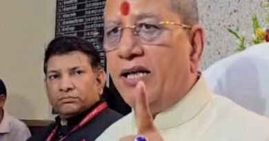 हड़ताल खत्म कर लौटें काम पर नहीं तो बीडीओ संभालेंगे सीओ का प्रभार : मंत्री