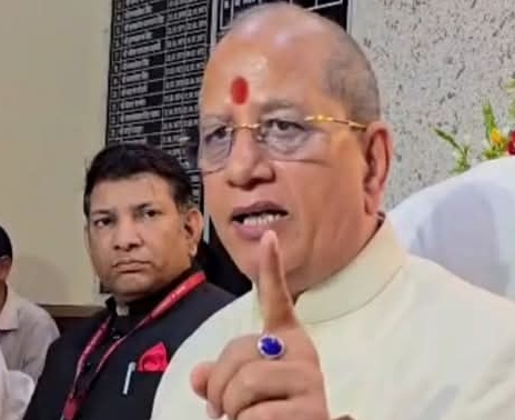 हड़ताल खत्म कर लौटें काम पर नहीं तो बीडीओ संभालेंगे सीओ का प्रभार : मंत्री