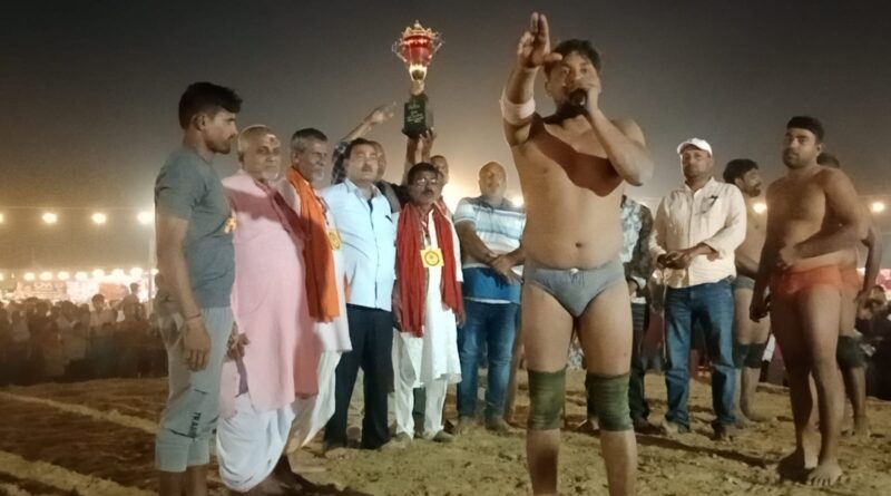 दुल्लीपट्टी महावीर झंडा महोत्सव में महादंगल का फाइनल बाबर पहलवान बने विजेता 1 IMG 20260411 WA0003 दुल्लीपट्टी महावीर झंडा महोत्सव में महादंगल का फाइनल बाबर पहलवान बने विजेता