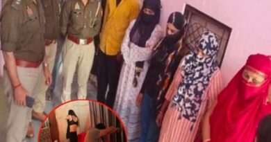 सुंदर युवती  ने इस काले कारोबार को संचालित करने में सहयोग  छापे में 9 लोग गिरफ्तार