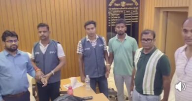 50 हजार घूस लेते निगरानी विभाग की टीम ने कार्यपालक पदाधिकारी को रंगे हाथ पकड़ा