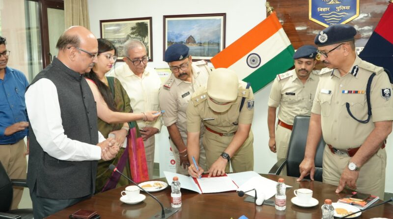 बिहार में शैक्षणिक संस्थानों और उद्योग का संगम: एईडीपी के जरिए छात्रों को मिलेगा पेशेवर अनुभव ।।  2.पटना ट्रैफिक पुलिस के पास होगी अब अपनी दो एंबुलेंस, आपात स्थिति में मिलेगी मदद। । 3.600 से अधिक पंचायत सरकार भवनों का राज्य में निर्माण हुआ पूर्ण