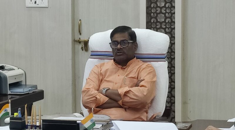 विभागीय कार्यों में शिथिलता बर्दाश्त नहीं, लंबित मामलों के निष्पादन में लाएं तेजी : डॉ. प्रमोद कुमार