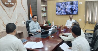 सेवा-संवाद-समाधान अनुश्रवण प्रणाली के तहत जिलाधिकारी आनंद शर्मा ने आमजनों की समस्याएं सुनीं, त्वरित समाधान हेतु अधिकारियों को दिए निर्देश