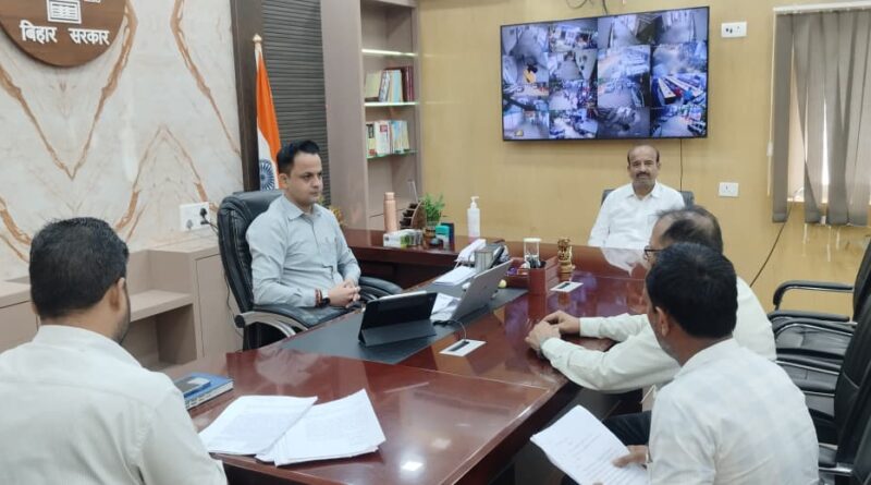 सेवा-संवाद-समाधान अनुश्रवण प्रणाली के तहत जिलाधिकारी आनंद शर्मा ने आमजनों की समस्याएं सुनीं, त्वरित समाधान हेतु अधिकारियों को दिए निर्देश