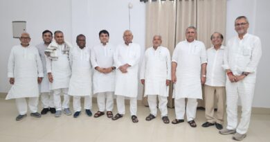 तीन दिवसीय स्वास्थ्य एवं संबद्ध क्षेत्र रोजगार मेले में 10 हजार 882 प्रतिभागियों को मिला काम।।  2.मंत्री डॉ. श्वेता गुप्ता ने की सक्षम योजना की प्रगति की समीक्षा।। 3. बिहार विधान सभा के नव नियुक्त सत्तारूढ़ दल के मुख्य उप सचेतक मंजीत सिंह, सचेतक सुधांशु शेखर, अरूण मांझी तथा विनय कुमार चौधरी ने जनता दल (यू) के सर्वमान्य।।  4.राज्य की पंचायतों में लगी 11 लाख से अधिक सोलर स्ट्रीट लाईट्स।।  5.मुख्यमंत्री ने राज्य कर्मियों को दिया बड़ा तोहफा  विधायक से लेकर सभी स्तर के सरकारी कर्मियों को कैशलेस इलाज की सुविधा।। 5.मुख्यमंत्री ने राज्य कर्मियों को दिया बड़ा तोहफा  विधायक से लेकर सभी स्तर के सरकारी कर्मियों को कैशलेस इलाज की सुविधा