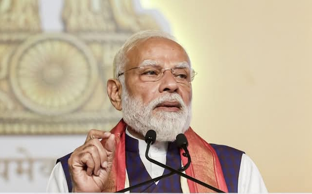 PM नरेंद्र मोदी ने वैश्विक संकट और बढ़ती आर्थिक चुनौतियों का जिक्र करते हुए देशवासियों से पेट्रोल-डीजल का उपयोग कम करने और एक साल तक सोना नहीं खरीदने की अपील