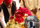 छोटे भाई का शव देखते ही अखिलेश यादव भावुक हो गए