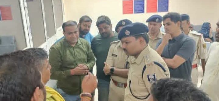 प्रेम – प्रसंग में खूनी रंजिश, युवक की गोली मारकर हत्या, एसपी ने लिया घटनास्थल का जायजा
