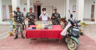 भारत-नेपाल सीमा पर 48वीं वाहिनी सशस्त्र सीमा बल की बड़ी सफलता, 215 मोबाइल डिस्प्ले एवं एक स्कूटी जब्त