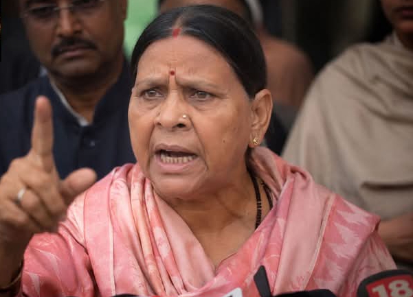 आवास खाली नहीं करेंगे सरकार को जो करना है कर ले : राबड़ी देवी