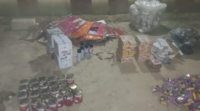 नेपाल ले जाए जा रहे कस्टम सामान की बड़ी खेप जब्त 1