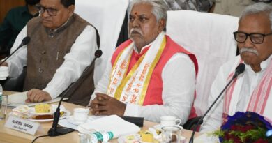 अदम्य साहस व वीरता के प्रतीक आत्म बलिदानी महान क्रांतिकारी चंद्रशेखर आजाद की जयंती।। 2.पत्रकार और राष्ट्रवादी आंदोलन के नेता लोकमान्य बाल गंगाधर तिलक की जयंती।।3.रेडियो डिजिटल युग में भी प्रासंगिक है और इसका प्रसारण न केवल समाचार और मनोरंजन का स्रोत।। 4.अष्टादश बिहार विधान सभा के तृतीय सत्र के दौरान  सदस्य ककुमार सर्वजीत की ध्यानाकर्षण सूचना पर