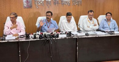 विभागीय सचिव ने कहा मुख्यमंत्री के नेतृत्व में हो रहा राज्य का सर्वांगीण विकास।।  2.माँ दूध बने हर शिशु का पहला अधिकार विश्व स्तनपान सप्ताह आज से।। 3.आवेदन देने वाले शिक्षकों का ही होगा स्थानांतरण : मंत्री ।।4. मशरूम की खेती पर कृषि बिजली दर में किसानों को बड़ी राहत दे रही है सरकार