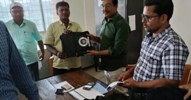 जनगणना प्रगणकों को BDO ने बांटी किट, प्रशस्ति पत्र देकर किया सम्मानित