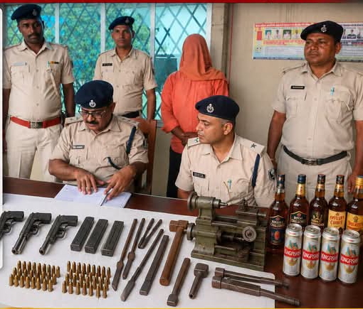 पुलिस को मिली सफलता मिनी गन फैक्ट्री का भंडाफोड़ 1