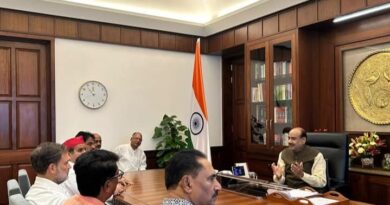 छात्रों के मुद्दे पर राहुल गांधी ने लोकसभा स्पीकर से की मुलाकात