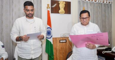 सभापति अवधेश नारायण सिंह ने  दीपक प्रकाश को दिलाई पद एवं गोपनीयता की शपथ