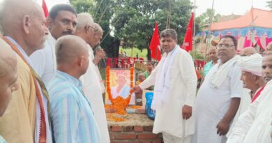भागवत यादव की कुर्बानी बेकार नहीं जाएगी : मनोज यादव ।। 2. दूसरी सोमवारी पर पोखरौनी चौक पर लगा बोल बम सेवा कैंप, कांवरियों को नि:शुल्क मिल रही सुविधाएं