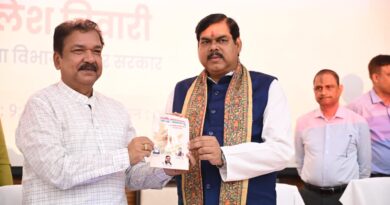 भूमिहीन विद्यालयों को प्राथमिकता के आधार पर मिलेगी जमीन : डॉ. जायसवाल।। 2. बिहार अभियंत्रण विश्वविद्यालय 5 एकड़ भूखण्ड पर बनकर तैयार