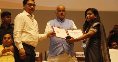 ग्रामीण विकास को मिलेगी नई उड़ान, आधार स्तंभ की भूमिका निभाएंगे आरडीओः मंत्री।।  2. बिहार शिक्षा सेवा के नवनियुक्त अधिकारियों को शिक्षा मंत्री ने बांटे नियुक्ति पत्र ।।  3. सहकारिता के क्षेत्र में हो रहे उल्लेखनीय कार्यों की सराहना : नई दिल्ली में केन्द्रीय गृह एवं सहकारिता मंत्री  अमित शाह ने  रामकृपाल यादव को दिया हरसंभव सहायता का आश्वासन