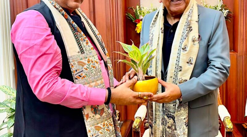 बिहार राज्यपाल से मिले  शिक्षा मंत्री शिक्षा को सशक्त बनाने और विद्यार्थियों के उज्ज्वल भविष्य पर की सार्थक चर्चा शिक्षा विभाग के प्रयासों को  राज्यपाल ने