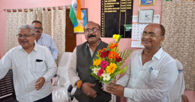 राम लखन सिंह यादव कॉलेज में विधायक का स्वागत एवं वृक्षारोपण कार्यक्रम आयोजित नए भवन निर्माण हेतु सौंपा  मांग पत्र