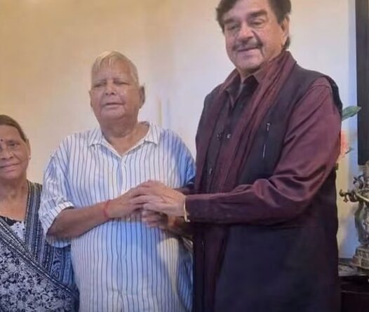 शत्रुघ्न सिन्हा पहुंचे लालू आवास बंद कमरे में हुई लंबी चर्चा 1