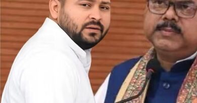 बिहार में शिक्षा अब सबसे बड़ा सियासी मुद्दा बन गया है एक तरफ छात्र रोजगार के लिए भटक रहे हैं, दूसरी तरफ नेता एक-दूसरे पर आरोप-प्रत्यारोप में लगे हैं जरूरत है बयानबाजी से ज्यादा जमीन पर काम करने की