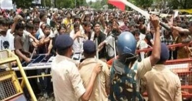 पुलिस ने बूट से मारा मां-बहन की गाली दी हिरासत में लिए गए छात्र का सनसनीखेज आरोप