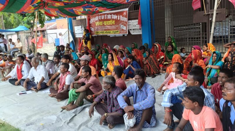 डबल इंजन की भाजपा सरकार में महादलित मुशहर पर्चाधारीयो की भूमि भी सुरक्षित नहीं : माले 1