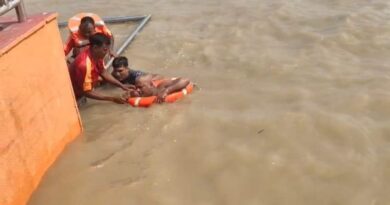 SSB RRT टीम ने गंगा नदी में डूब रहे व्यक्ति को सुरक्षित बचाया