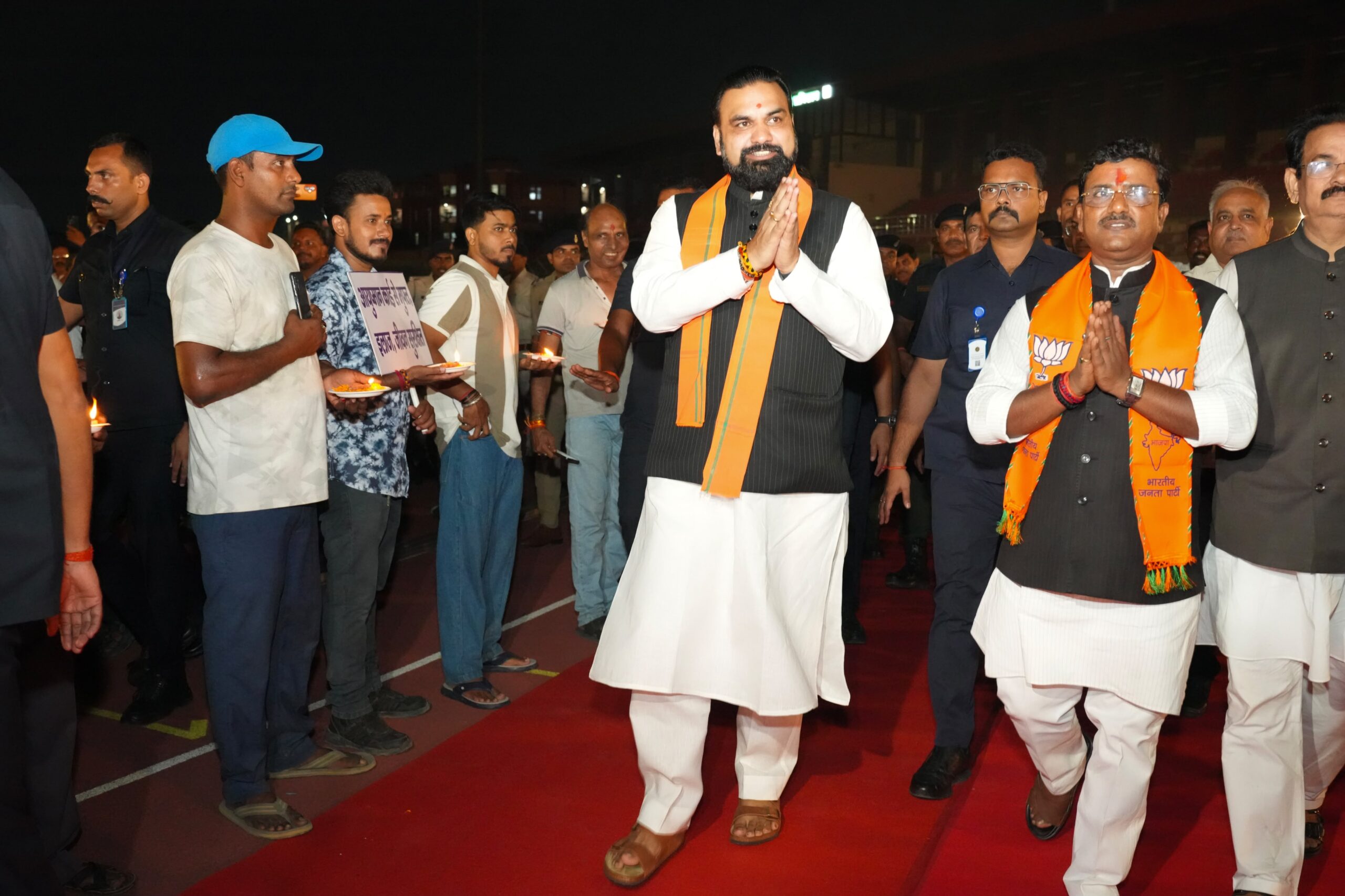 मुख्यमंत्री राहत कोष में पटेल ग्रुप ऑफ इंडस्ट्रीज ने दिए 71 लाख रुपये, मुख्यमंत्री ने जताया आभार