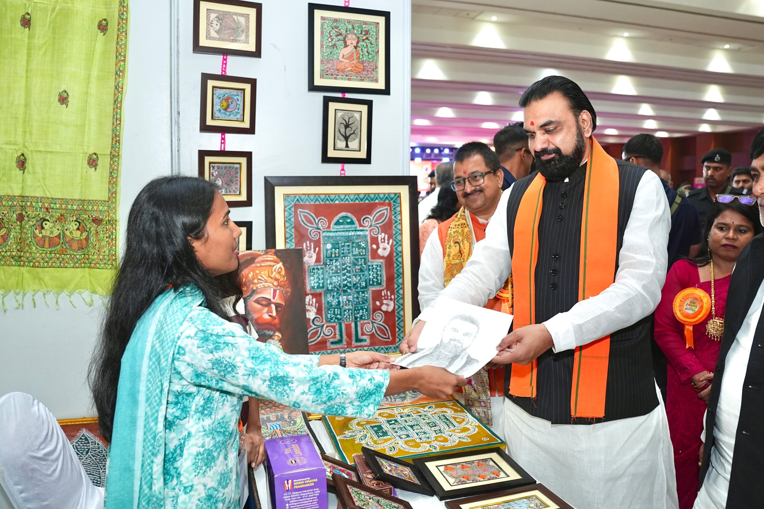 सेवा संकल्प अभियान के तहत आयोजित सेवा के रंग, राष्ट्र के संग कार्यक्रम में मुख्यमंत्री ने कहा- प्रधानमंत्री  नरेंद्र मोदी के 25 वर्षों के सेवाकाल में देश और बिहार ने विकास की नई ऊंचाइयों को छुआ